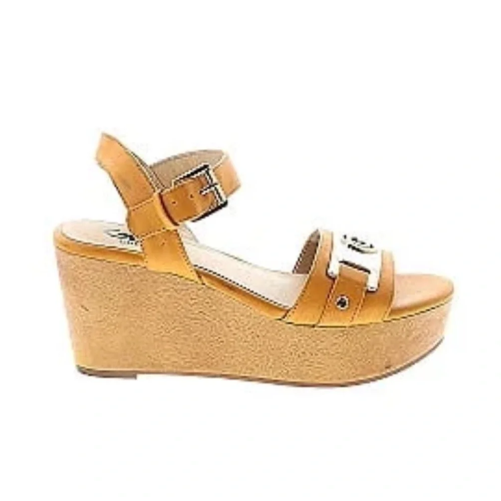 GBG Los Angeles Guess yellow wedge sandals NIB 9M